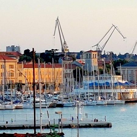 App Obrovac In The Centre - With Amazing Sea View! Pula Exterior foto