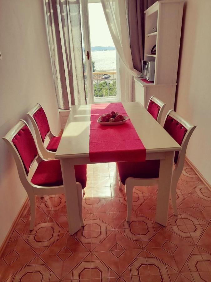 App Obrovac In The Centre - With Amazing Sea View! Pula Exterior foto