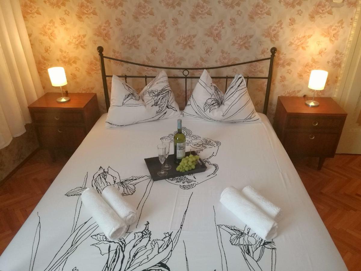 App Obrovac In The Centre - With Amazing Sea View! Pula Exterior foto